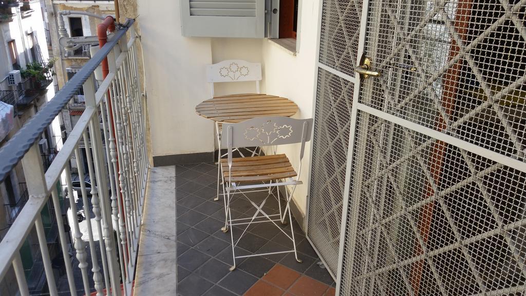 Hotel Residenza Il Castello à Naples Extérieur photo