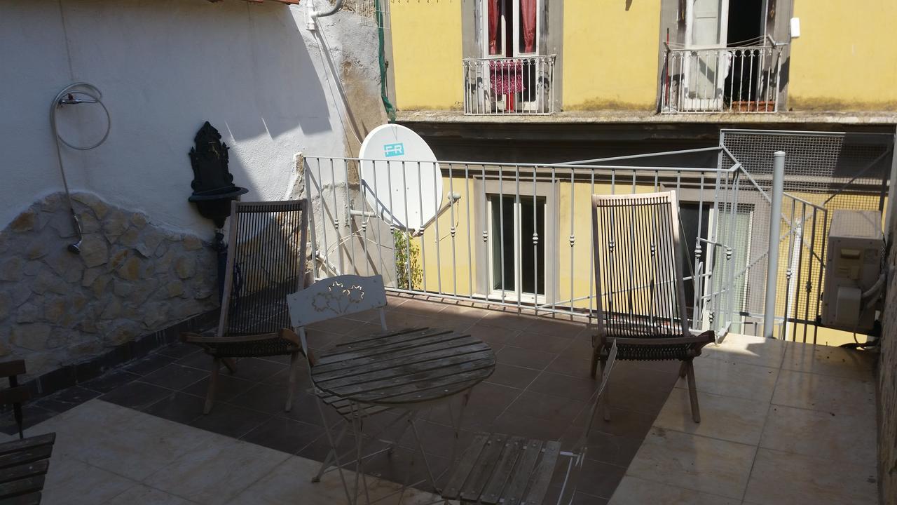 Hotel Residenza Il Castello à Naples Extérieur photo