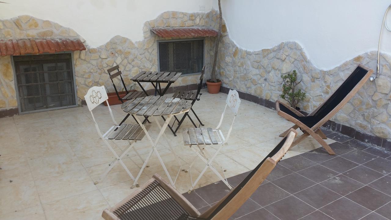 Hotel Residenza Il Castello à Naples Extérieur photo