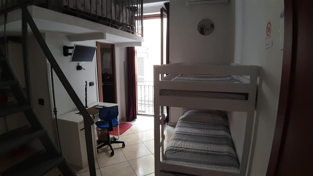 Hotel Residenza Il Castello à Naples Extérieur photo